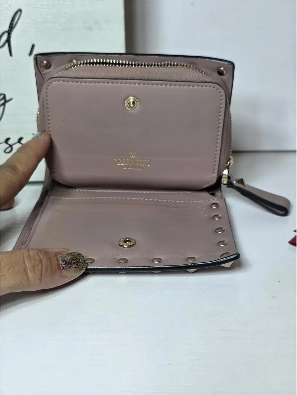 Valentino Garavani Rockstud Bifold Wallet Leather Pink Beige